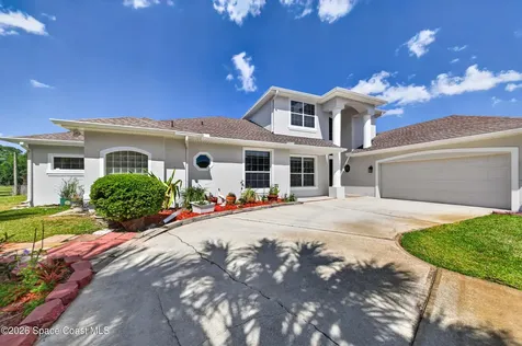 914 Sierra Place NE Palm Bay FL 32907