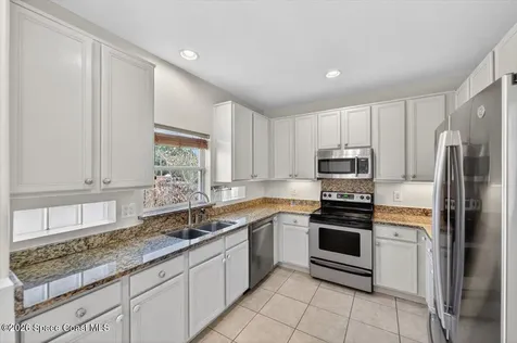 914 Sierra Place NE Palm Bay FL 32907