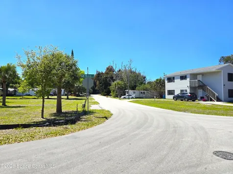 1852 Wabun Street NE Palm Bay FL 32905