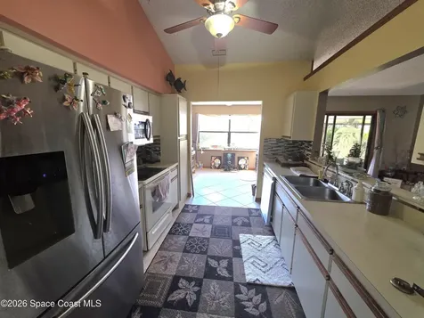 972 Elmsford Street NW Palm Bay FL 32907