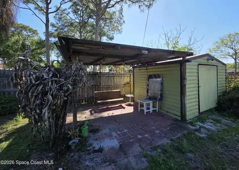 972 Elmsford Street NW Palm Bay FL 32907