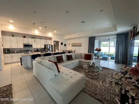 1230 Island Avenue NW Palm Bay FL 32907
