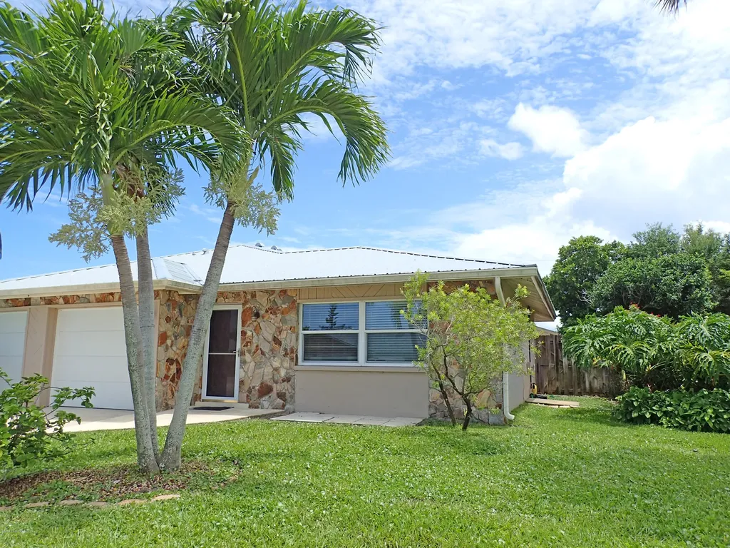 243 Ocean View Lane Melbourne FL 32903
