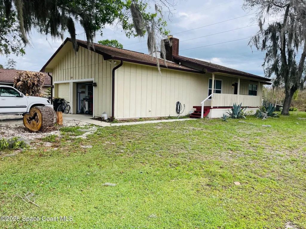 2235 Macedo Road NE Palm Bay FL 32907