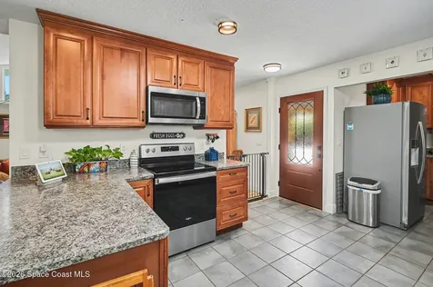2207 Poinsettia Lane Deland FL 32724