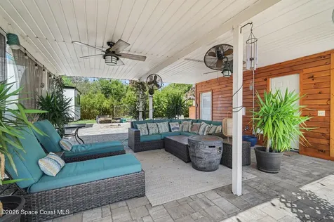 2207 Poinsettia Lane Deland FL 32724
