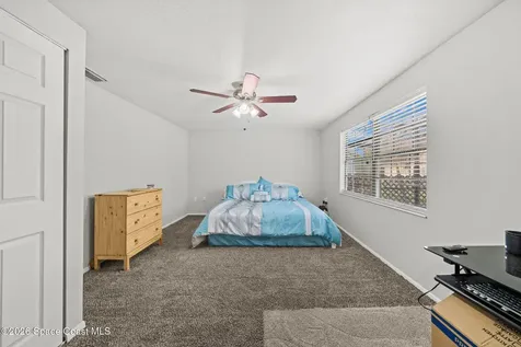 997 Boeing Street NE Palm Bay FL 32907