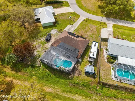 997 Boeing Street NE Palm Bay FL 32907