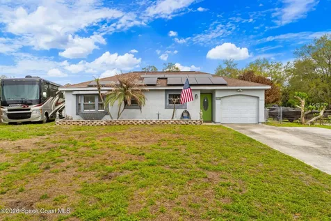 997 Boeing Street NE Palm Bay FL 32907