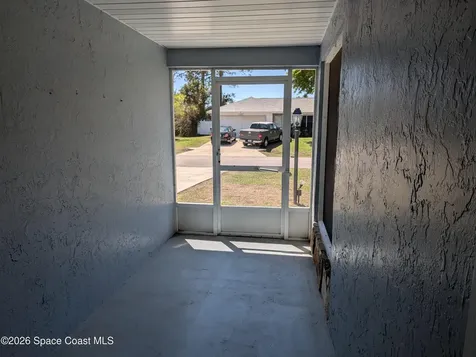 845 Dupont Street NE Palm Bay FL 32907