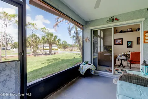 2101 Chinaberry Circle SE Palm Bay FL 32909