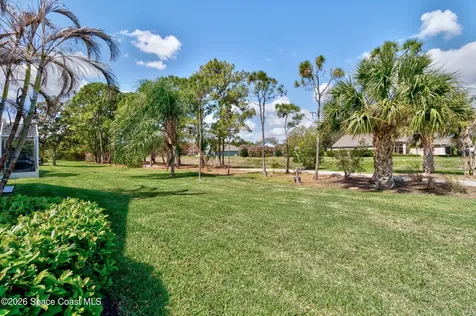 2101 Chinaberry Circle SE Palm Bay FL 32909