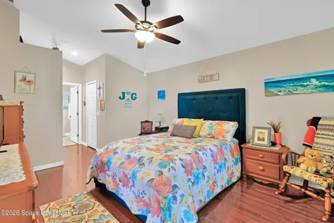 2101 Chinaberry Circle SE Palm Bay FL 32909