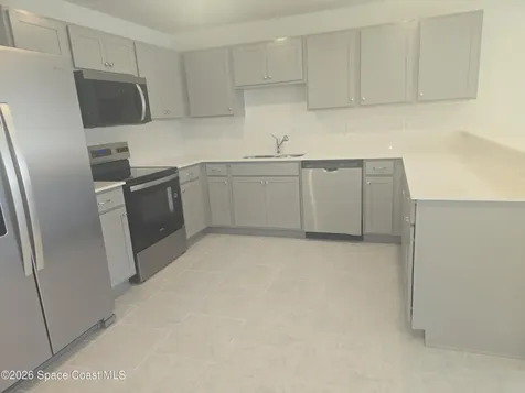 932 SW Richmond Circle SW Palm Bay FL 32908