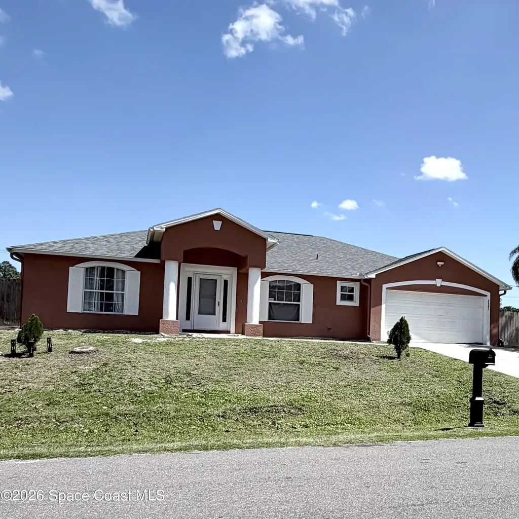 2601 Lakehurst Avenue SW Palm Bay FL 32908