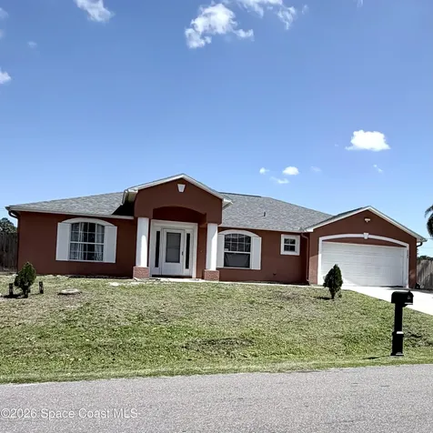 2601 Lakehurst Avenue SW Palm Bay FL 32908
