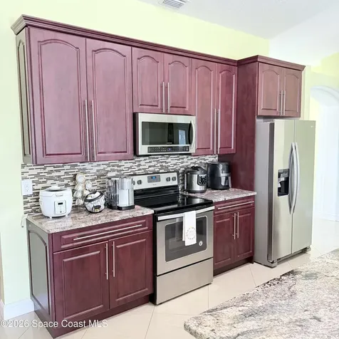 2601 Lakehurst Avenue SW Palm Bay FL 32908