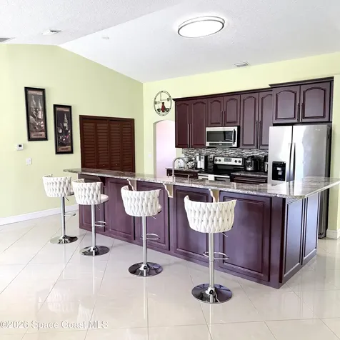 2601 Lakehurst Avenue SW Palm Bay FL 32908