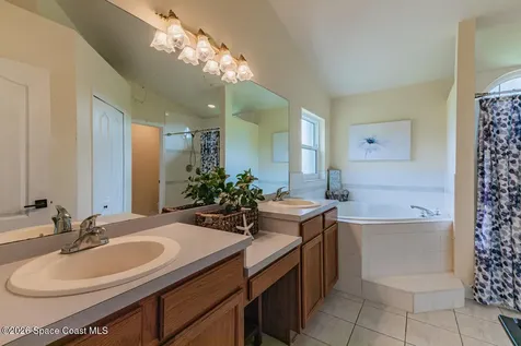 4001 Seattle Slew Lane Grant-valkaria FL 32950