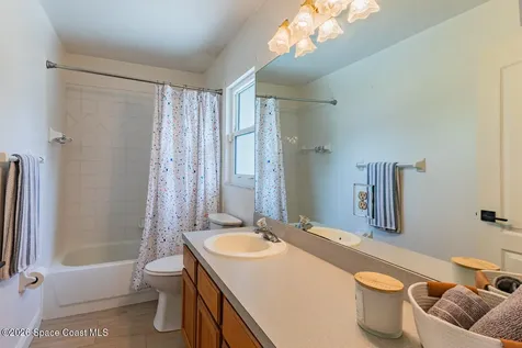 4001 Seattle Slew Lane Grant-valkaria FL 32950