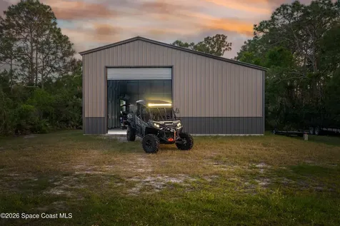 4001 Seattle Slew Lane Grant-valkaria FL 32950