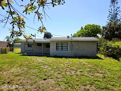 2056 Little John Road Melbourne FL 32935