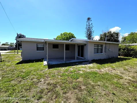 2056 Little John Road Melbourne FL 32935