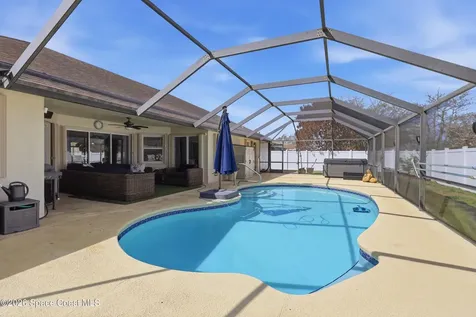 5878 NW Carovel Avenue Port St. Lucie FL 34986