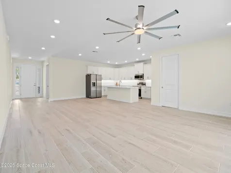 965 Quinn Street SE Palm Bay FL 32909