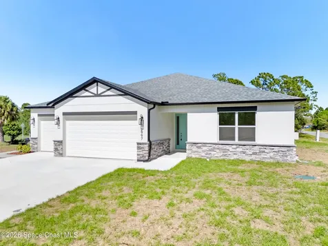965 Quinn Street SE Palm Bay FL 32909