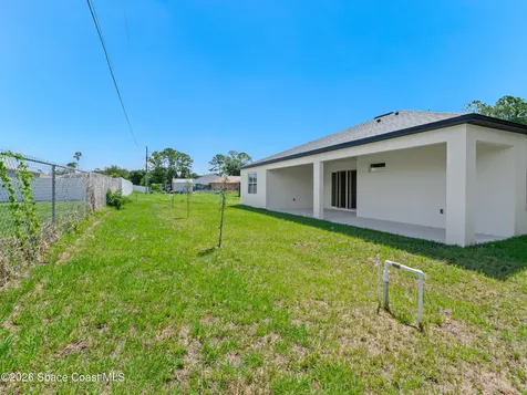 2981 Gaffney Avenue SE Palm Bay FL 32909