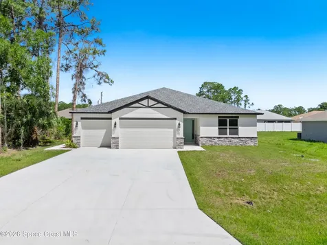 2981 Gaffney Avenue SE Palm Bay FL 32909