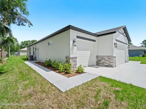2981 Gaffney Avenue SE Palm Bay FL 32909