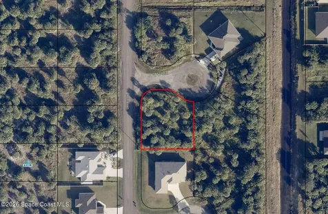 656 Sky Court SW Palm Bay FL 32908