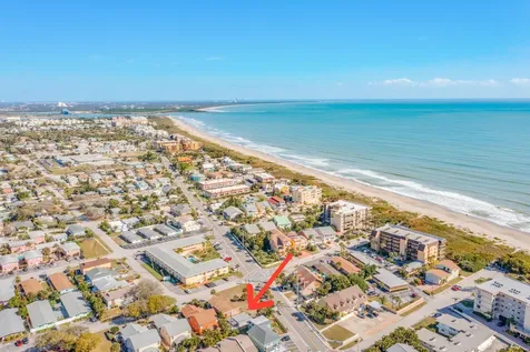 467 Jackson Avenue Cape Canaveral FL 32920