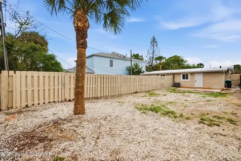 116 & 118 Lincoln Avenue Cape Canaveral FL 32920