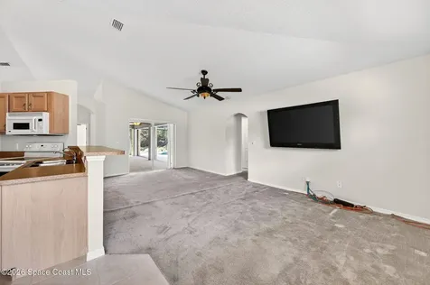 587 Dixon Road NW Palm Bay FL 32907
