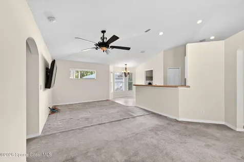 587 Dixon Road NW Palm Bay FL 32907