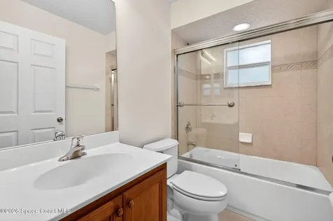 587 Dixon Road NW Palm Bay FL 32907