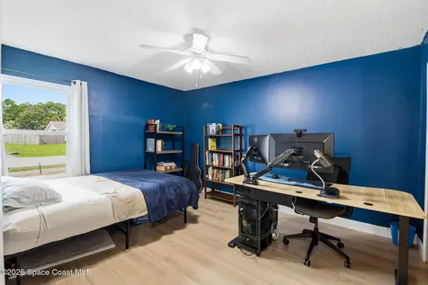 823 Lamplighter Drive NW Palm Bay FL 32907