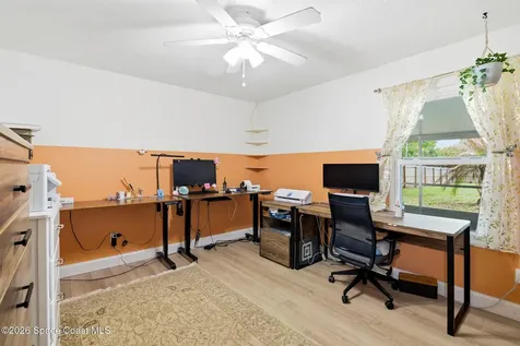 823 Lamplighter Drive NW Palm Bay FL 32907