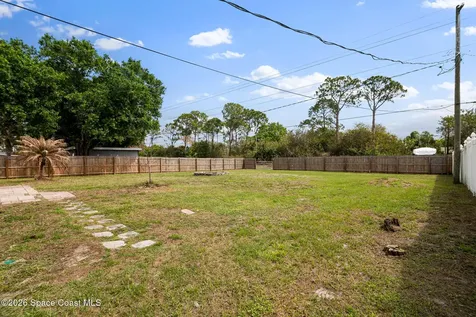 823 Lamplighter Drive NW Palm Bay FL 32907
