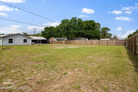 823 Lamplighter Drive NW Palm Bay FL 32907