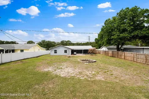 823 Lamplighter Drive NW Palm Bay FL 32907