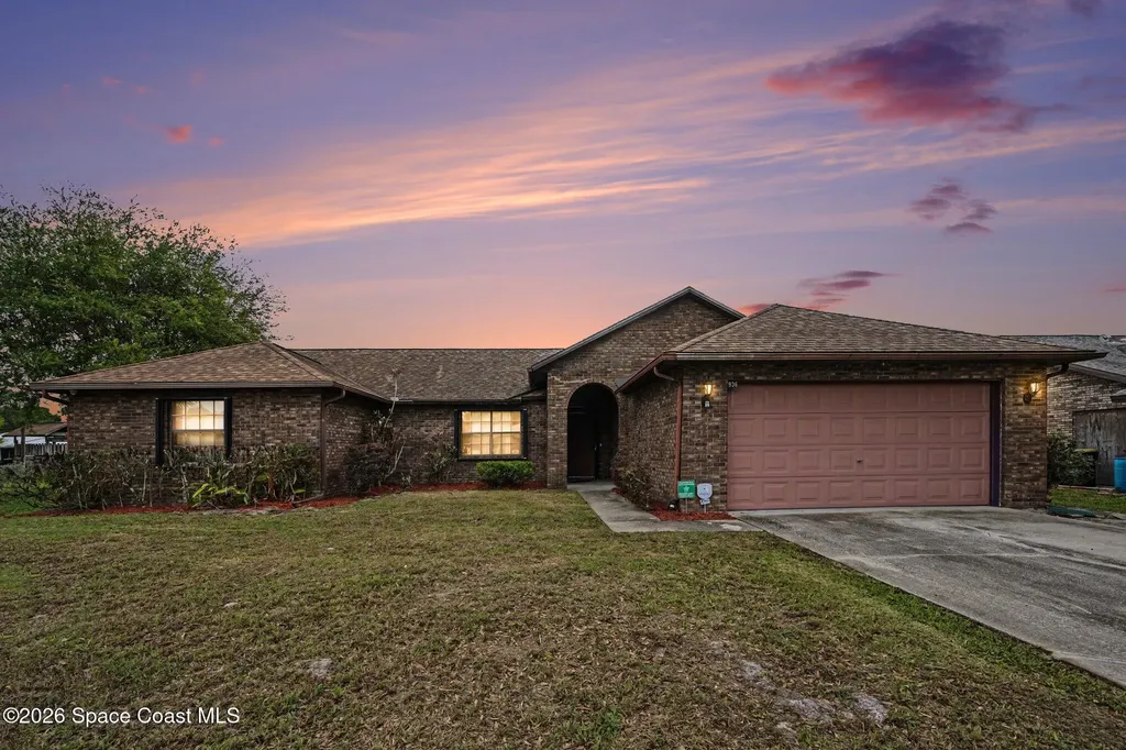 936 Hattaras Terrace SE Palm Bay FL 32909