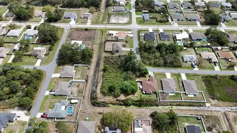 1805 Raintree Avenue SE Palm Bay FL 32909