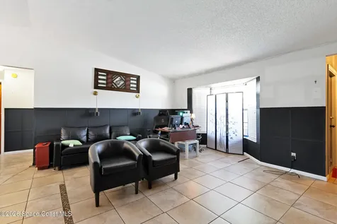 397 Warren Street Sebastian FL 32958