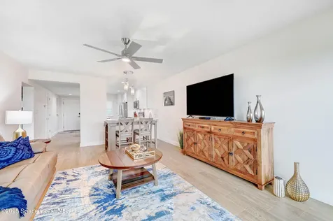 199 Jimmy Buffett Mem Highway Satellite Beach FL 32937