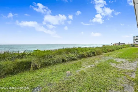 199 Jimmy Buffett Mem Highway Satellite Beach FL 32937