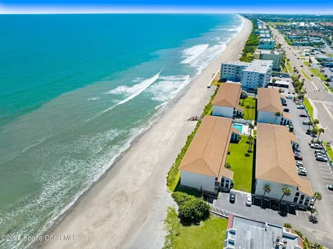 199 Jimmy Buffett Mem Highway Satellite Beach FL 32937
